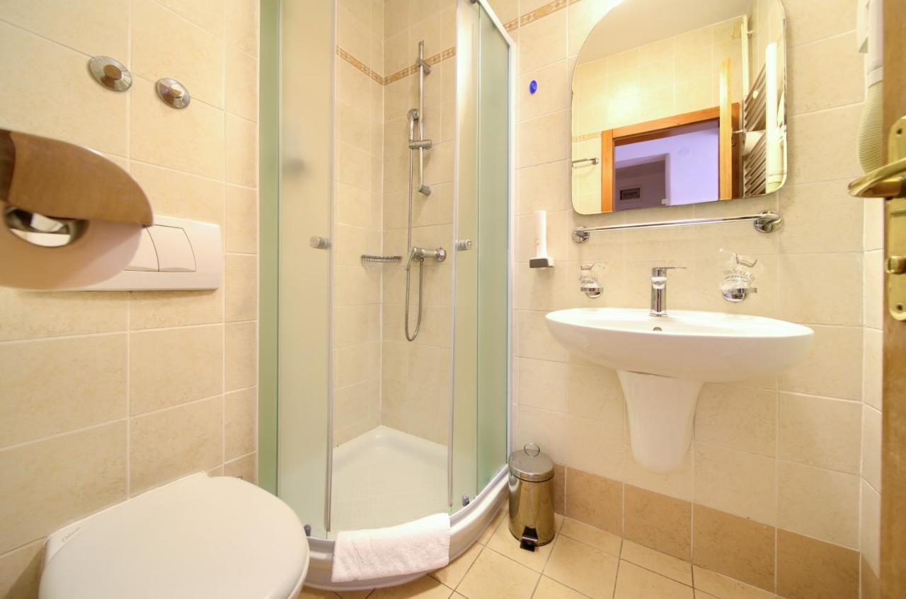Villa Lovorka - Hotel Resort Drazica Крк Экстерьер фото