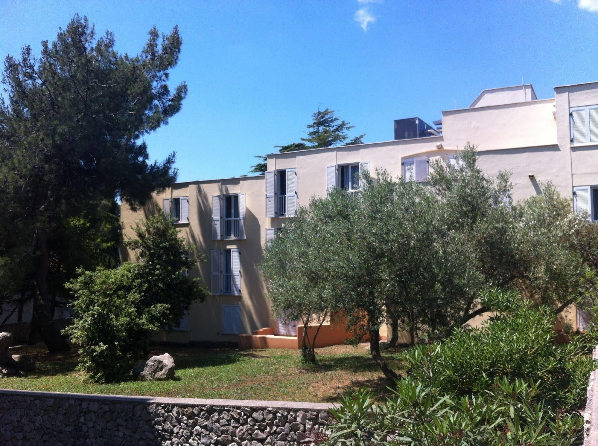 Villa Lovorka - Hotel Resort Drazica Крк Экстерьер фото